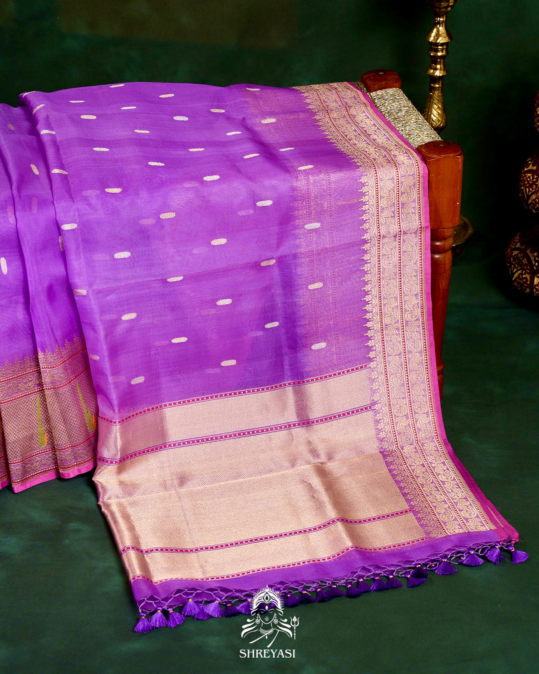 Handloom Pure Banarasi Kora Silk Saree with Kadwa Weaving and Hand Embroidered Maggam Work Blouse