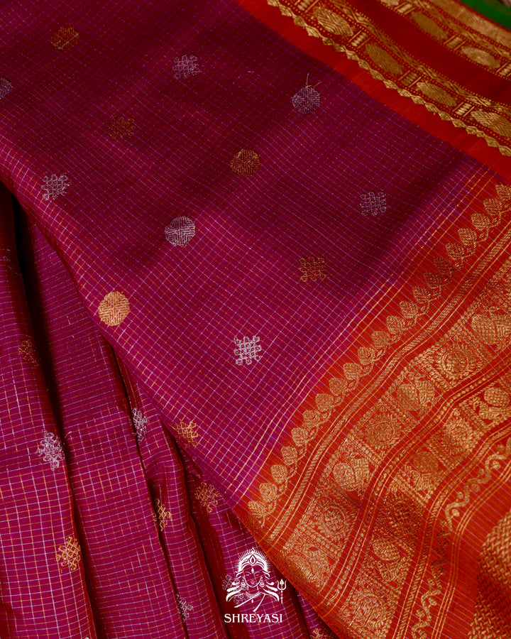 Handloom Pure Gadwal Silk Saree with Kuttu Korvai Border
