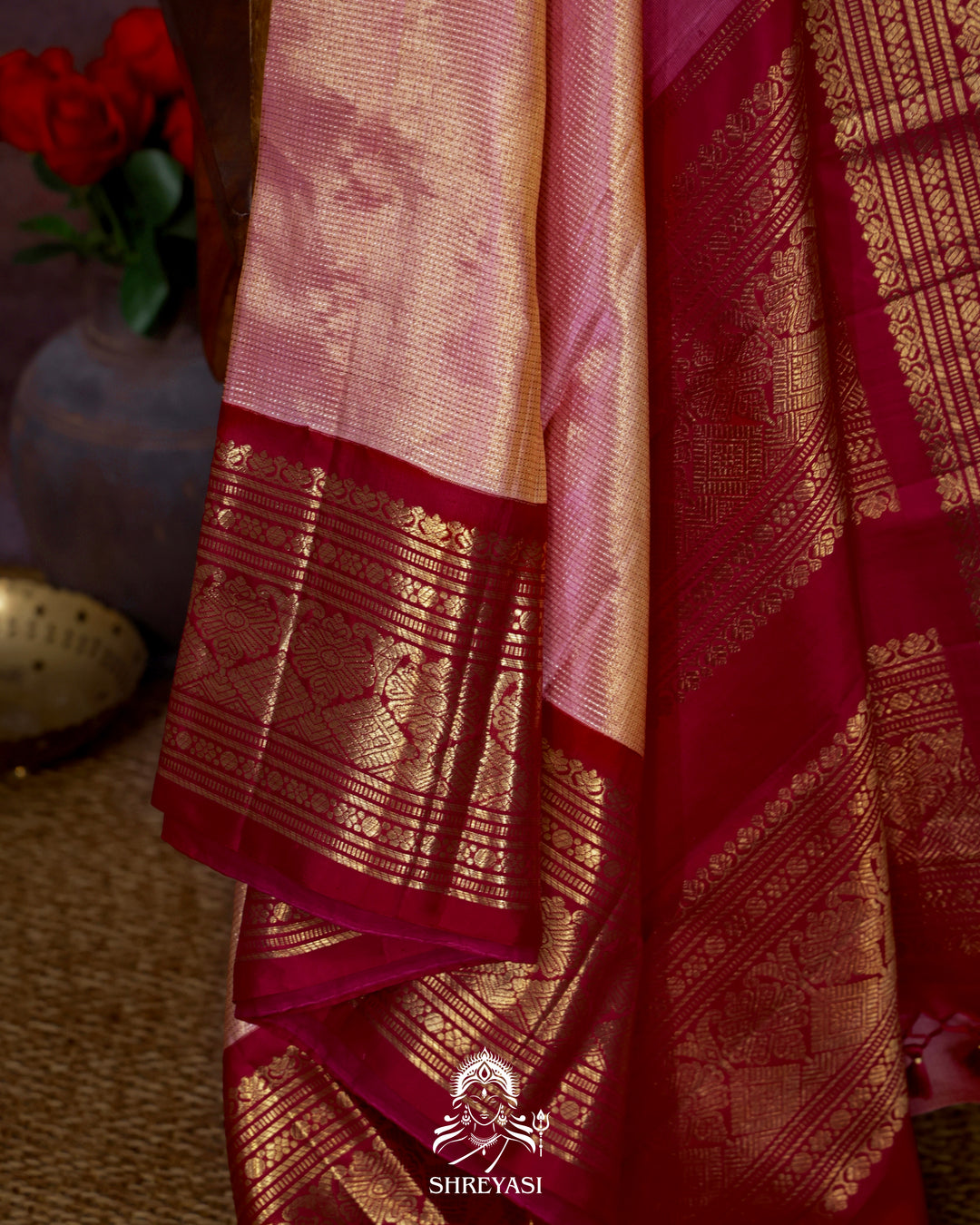 Handloom Pure Kanjivaram Tissue Silk Saree in Vairoosi Weaving with Real Zari