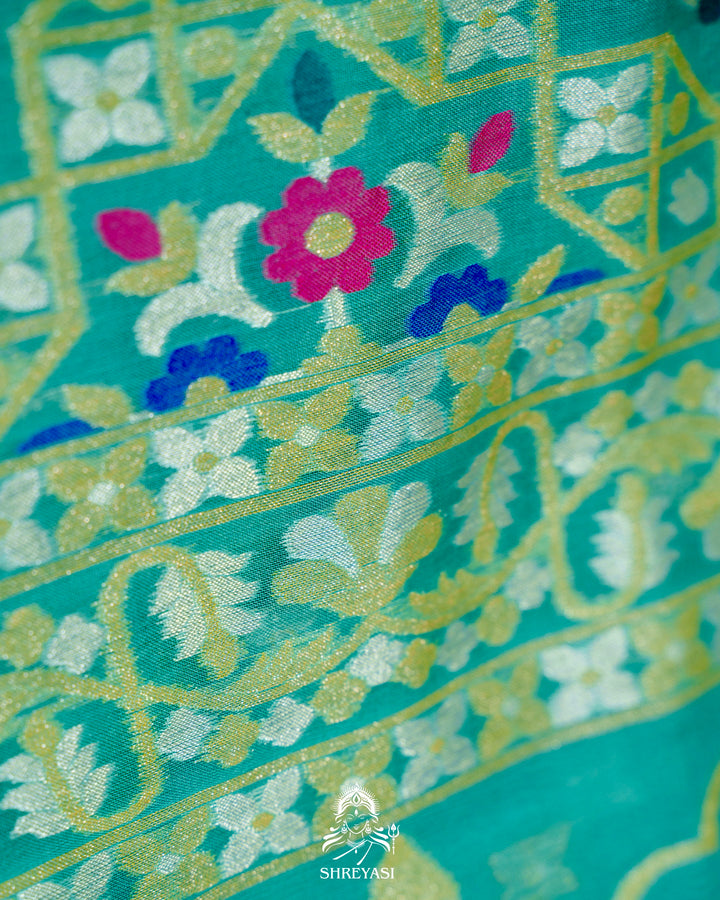 Handloom Banarasi Cotton Jamdani Saree with Contrast Border
