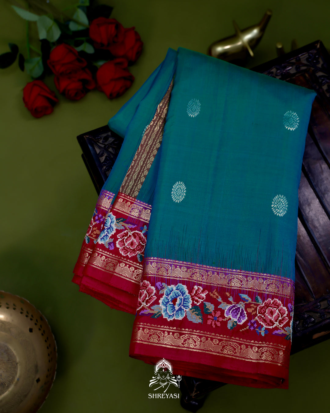 Handloom Pure Kanjivaram Silk Saree with Petit Point Embroidered Borders
