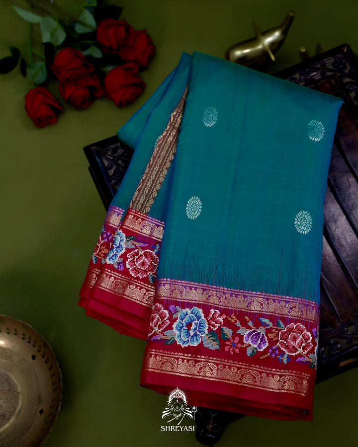 Handloom Pure Kanjivaram Silk Saree with Petit Point Embroidered Borders