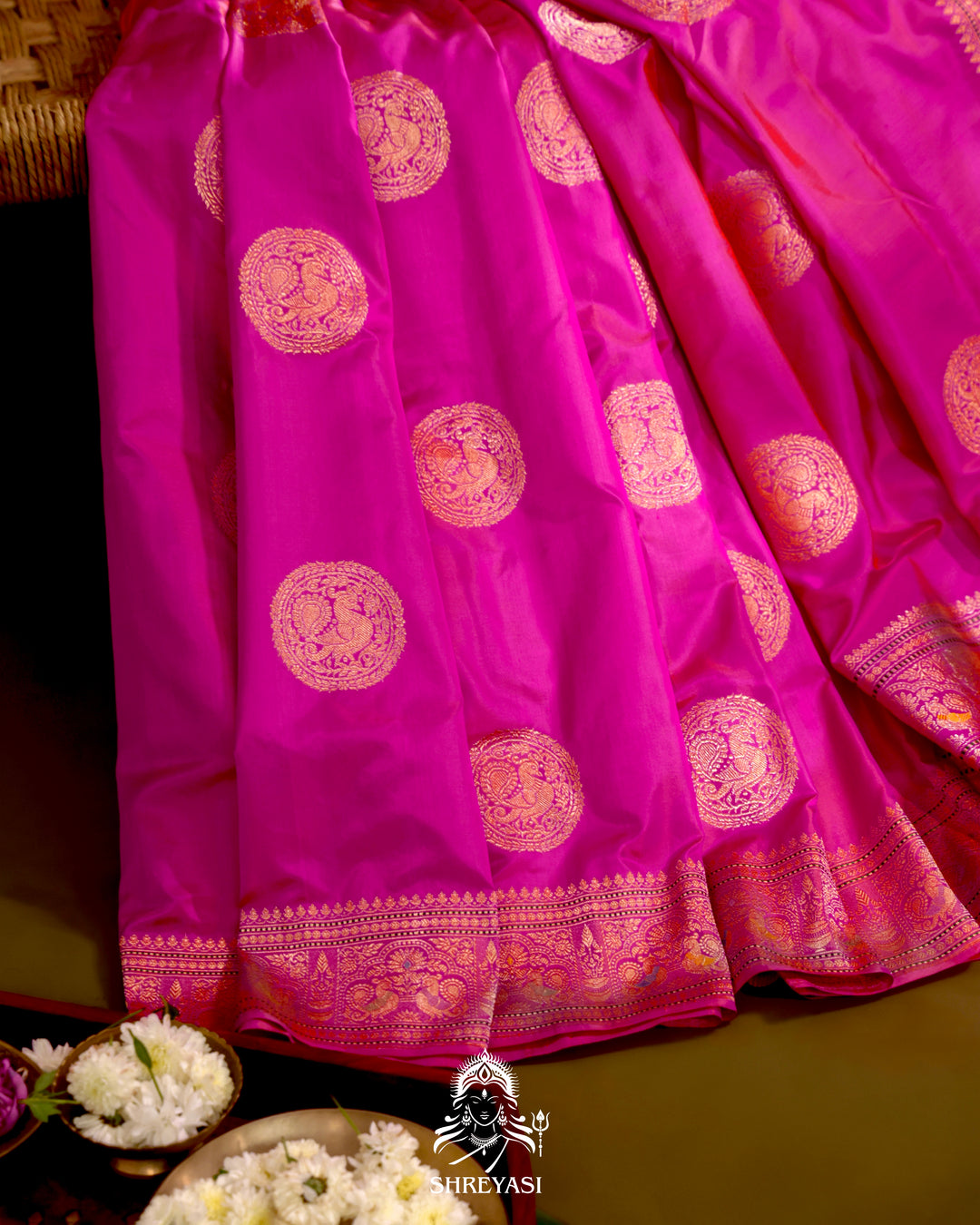 Banarasi Ektara Silk Saree with Kadwa Meenakari Weaving