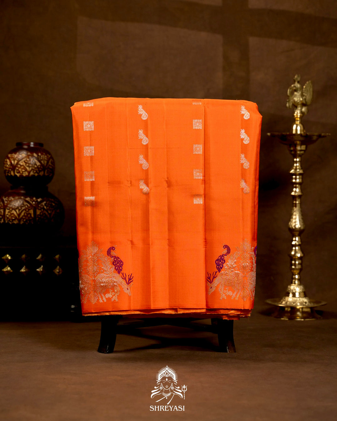 Handloom Pure Gadwal Silk Saree with Tissue Border & Contrast Full Bhuti Silk Blouse
