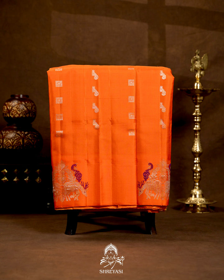 Handloom Pure Gadwal Silk Saree with Tissue Border & Contrast Full Bhuti Silk Blouse