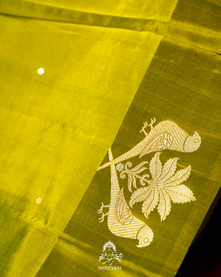 Pure Banarasi Soft Silk Saree with Mashru Border