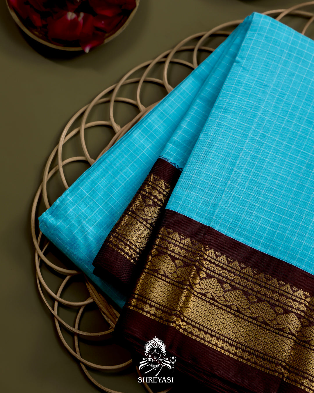 Handloom Pure Gadwal Cotton Saree with Contrast Silk Border and Zari Pallu