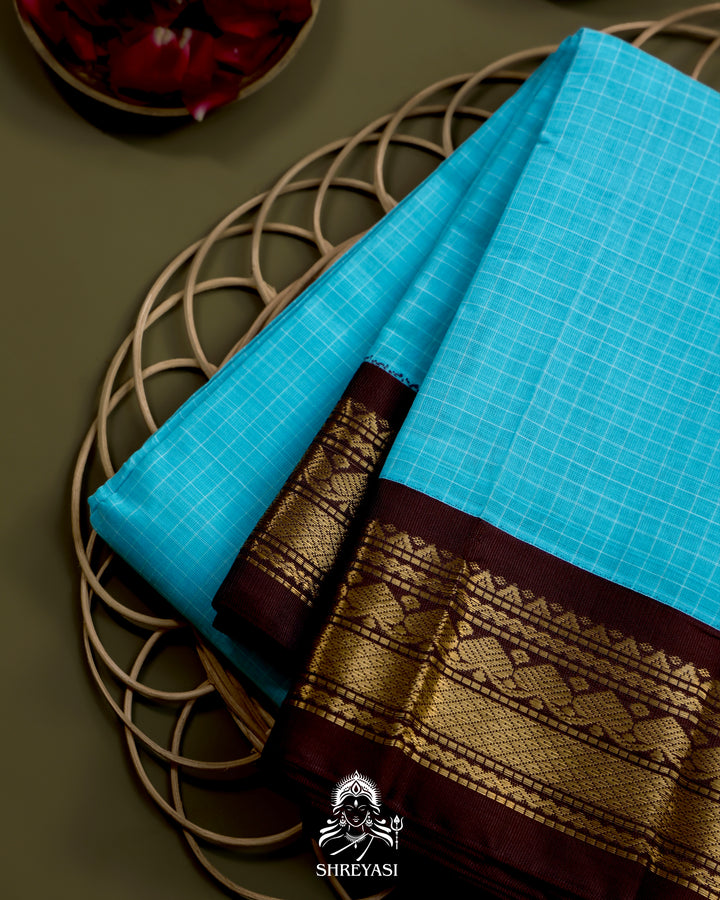 Handloom Pure Gadwal Cotton Saree with Contrast Silk Border and Zari Pallu