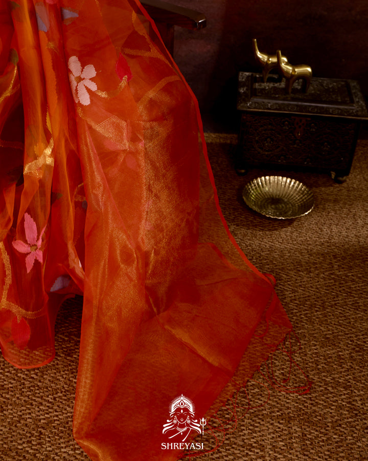 Muslin Jamdani Saree with Full Jaal Needle Weaving
