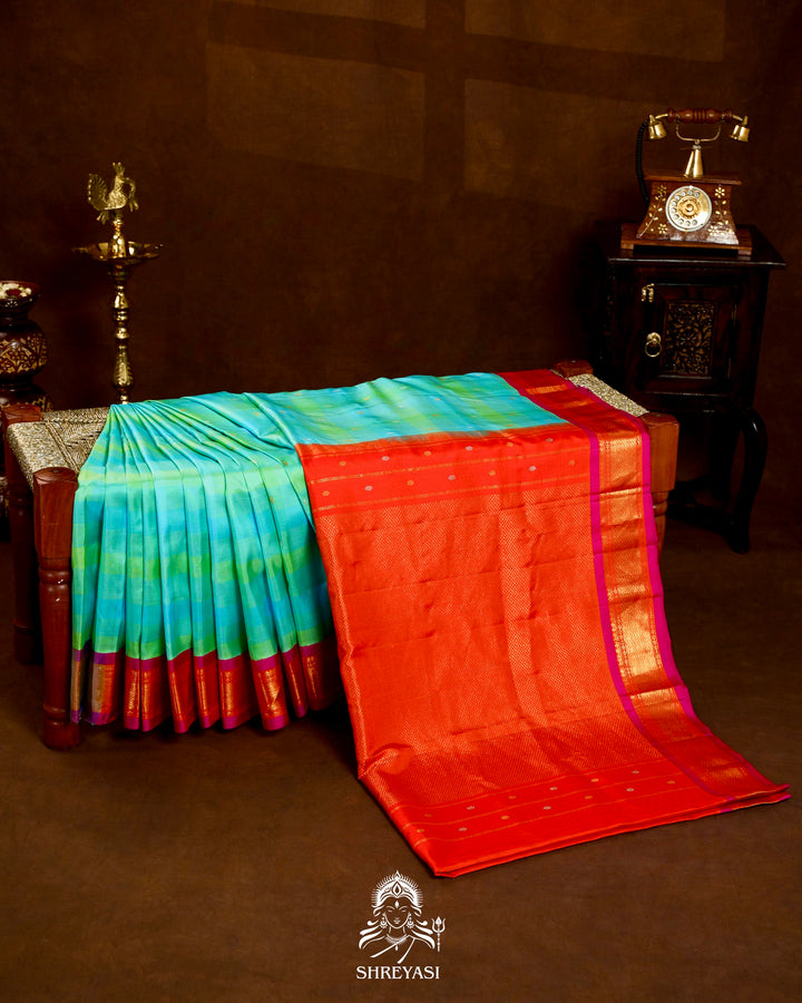 Handloom Pure Gadwal Silk Saree with Contrast Pallu & Full Bhuti Blouse
