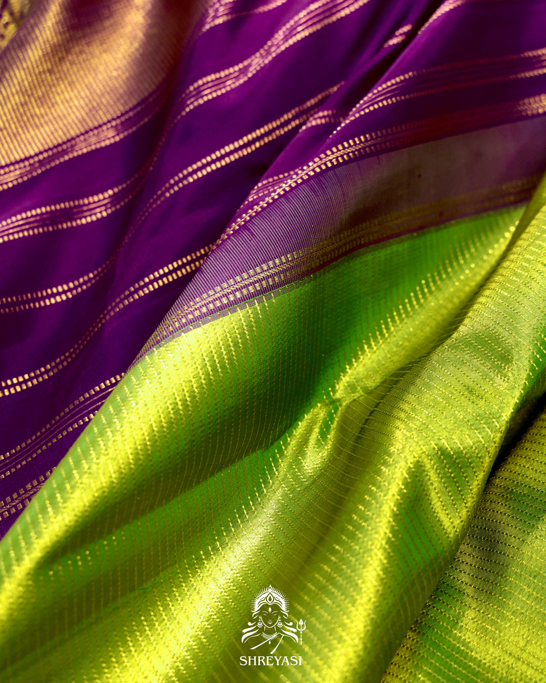 Kanjivaram Silk Saree With Real Zari in Vairoosi Weaving