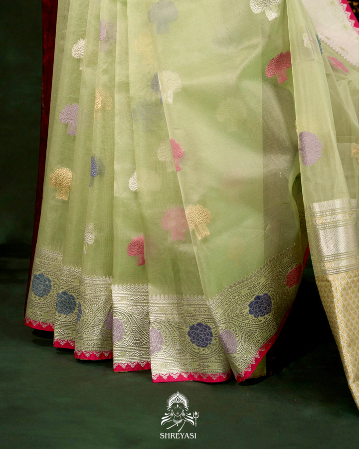 Handloom Pure Banarasi Ektara Kora Silk Saree with Meenakari Weaving & Embroidered Blouse