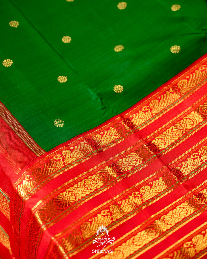 Handloom Pure Kanjivaram Silk Saree in Real Zari in Emerald Green with Kumkum Red Korvai Border