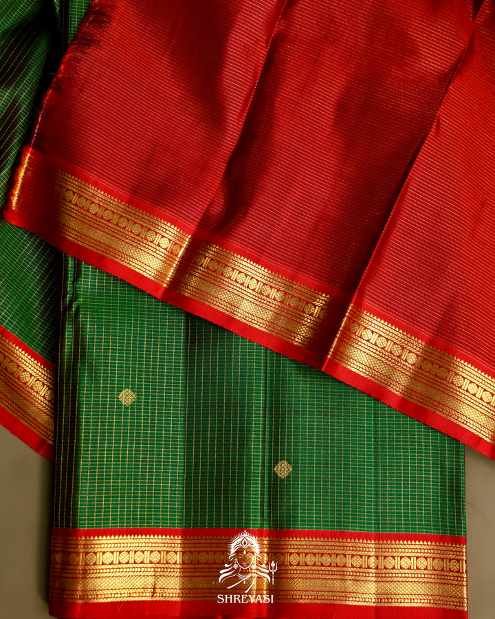 Kanjivaram Silk Saree with Real Zari and Vairoosi Weaving