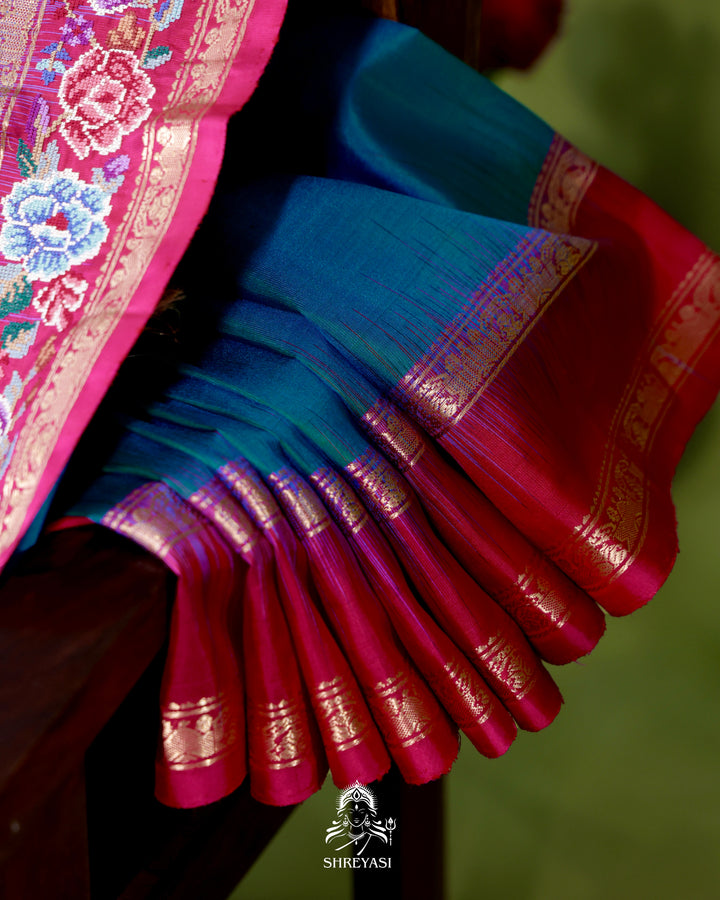 Handloom Pure Kanjivaram Silk Saree with Petit Point Embroidered Borders