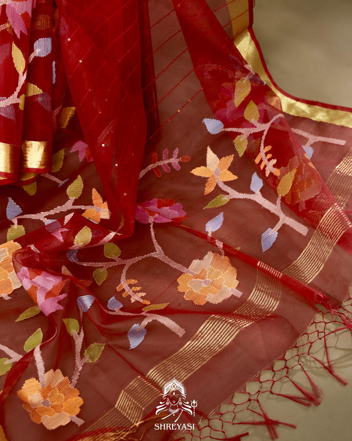 Muslin Jamdani Saree with Needle Weaving and Paithani Tissue Pallu