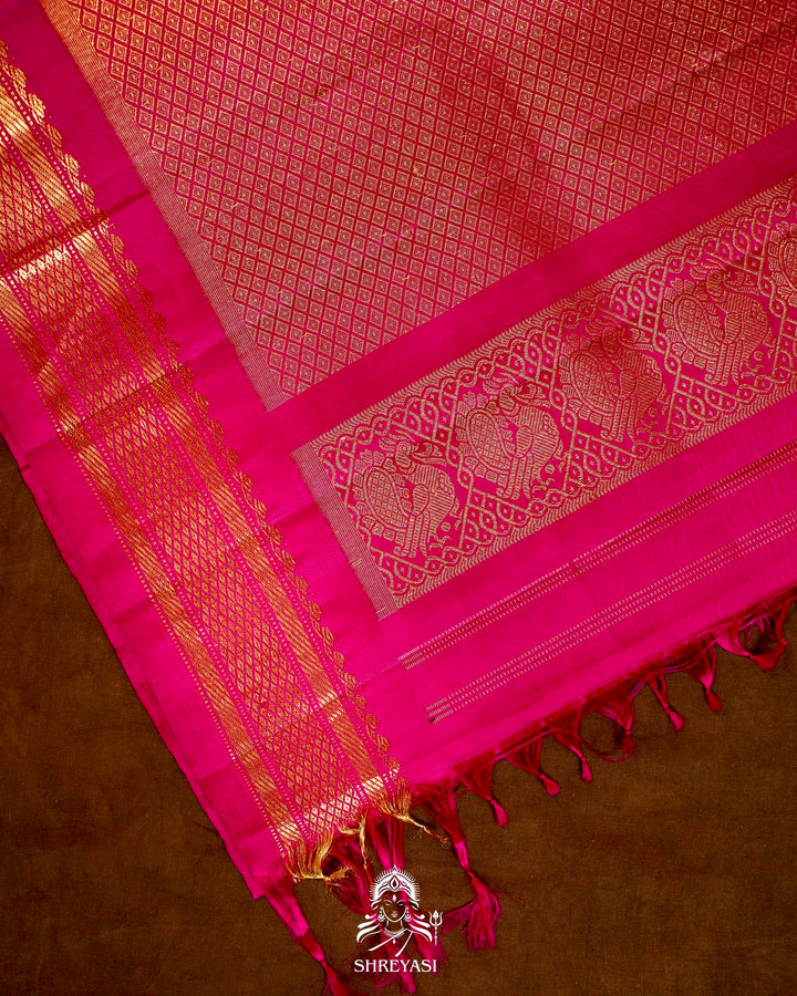 Handloom Pure Gadwal Silk Saree with Contrast Full Bhuti Blouse