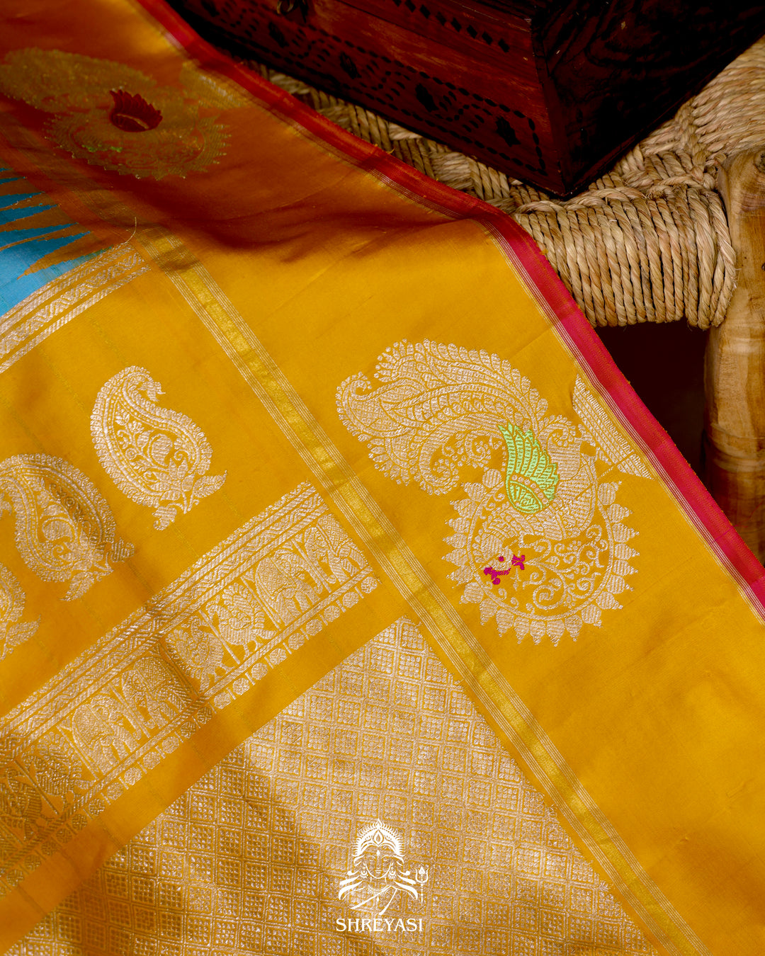 Handloom Pure Gadwal Silk Saree with Kuttu Korvai Border and Zari Peacock Motifs
