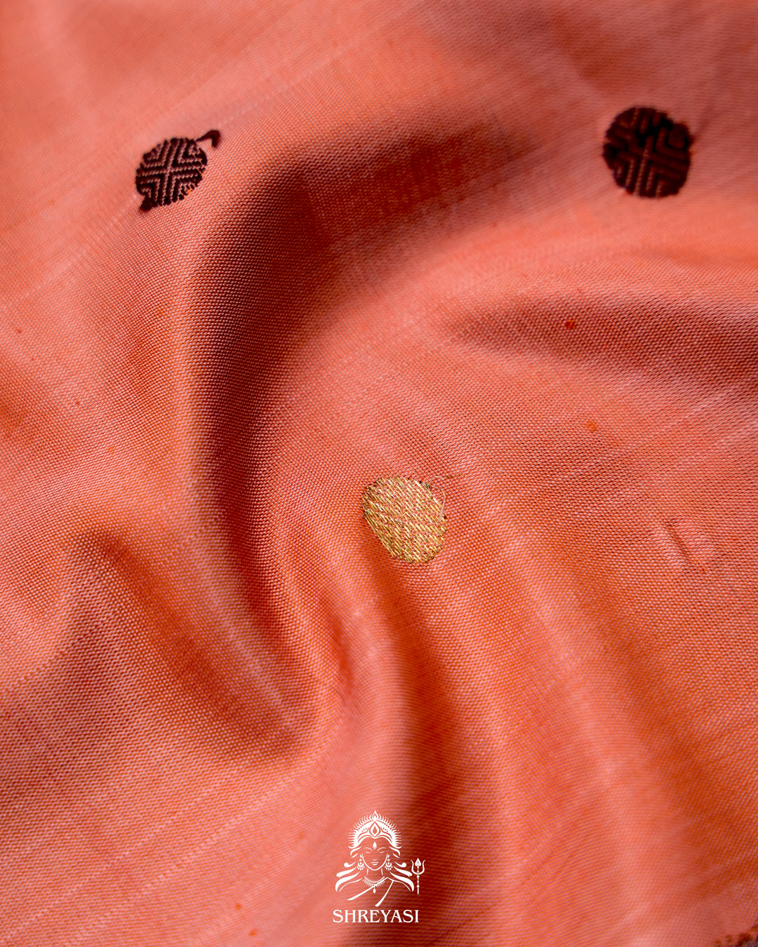 Handloom Pure Gadwal Silk Saree with Kuttu Korvai Border