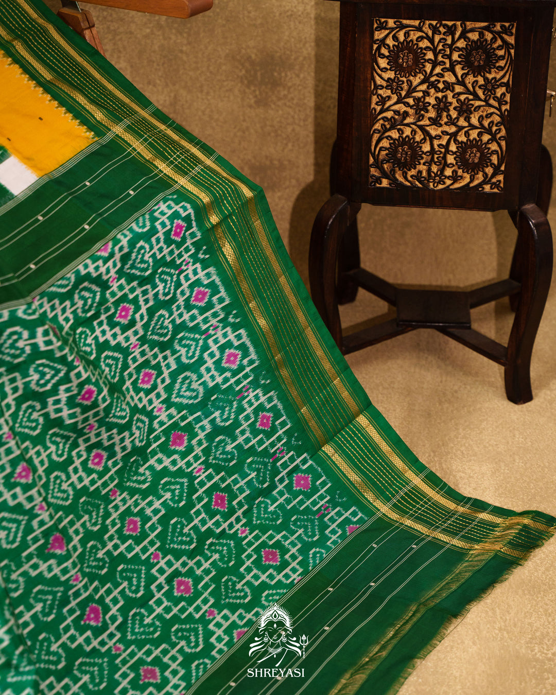Handloom Pure Pochampally Double Ikkat Silk Saree with Kanchi Borders