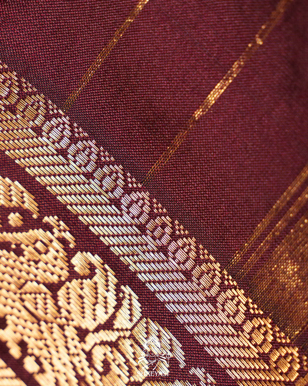 Handloom Pure Pochampally Ikkat Silk Saree with Kanchi Border