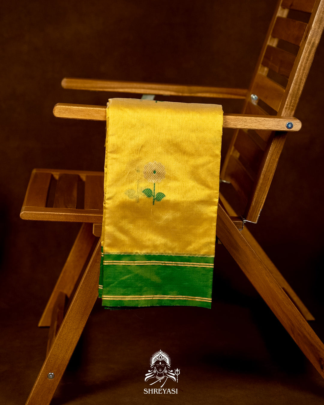 Handloom Pure Chanderi Pattu Silk Saree with Meena Buta and Contrast Pattu Border