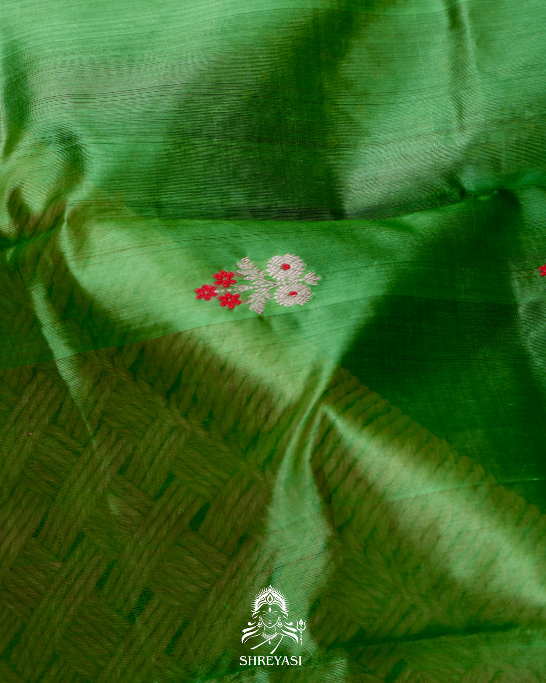Handloom Pure Chanderi Soft Pattu Silk Saree with Meenakari Bhutis