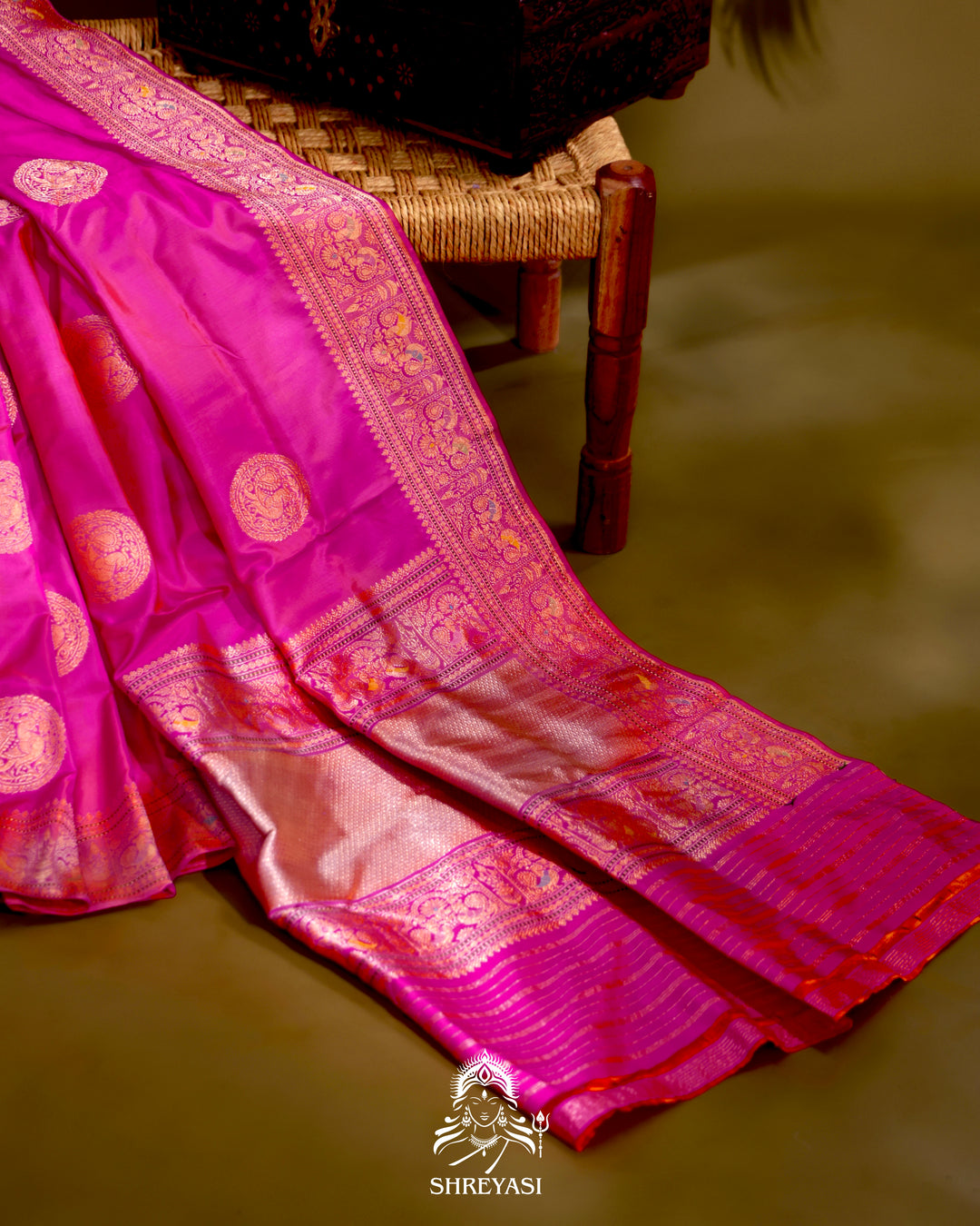 Banarasi Ektara Silk Saree with Kadwa Meenakari Weaving