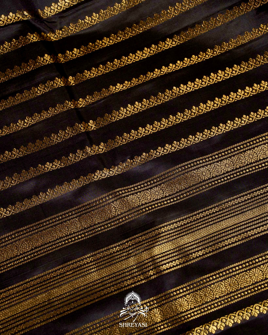 Handloom Pure Kanjivaram Silk Sarees with Real Zari and Hand Painted Tanjore Art