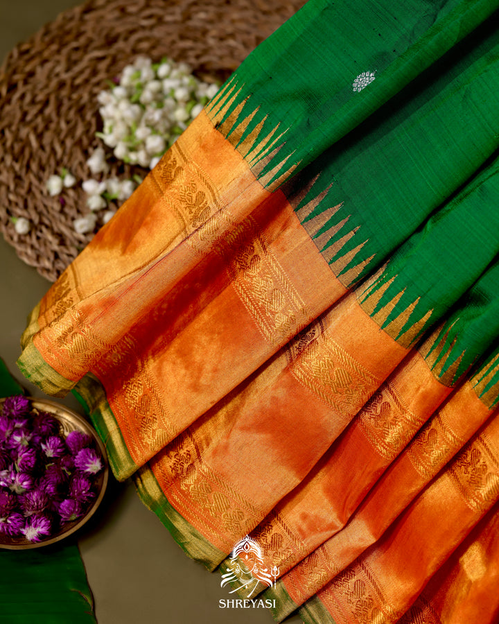 Handloom Pure Gadwal Silk Saree with Tissue Borders in Kuttu Korvai Weaving