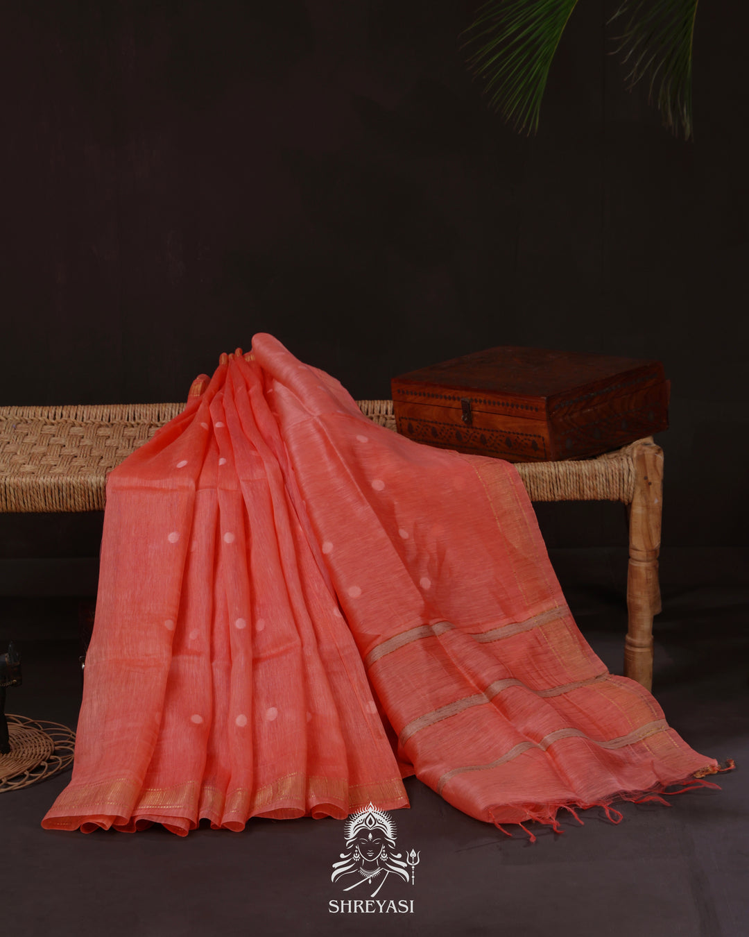 Handloom Pure Linen Saree with Zari Border