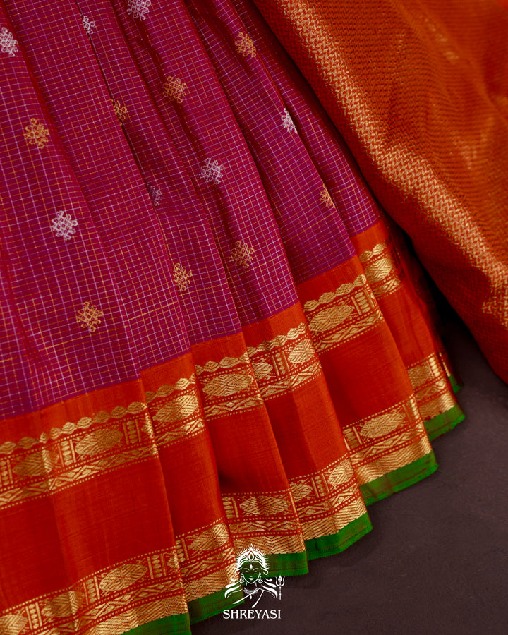 Handloom Pure Gadwal Silk Saree with Kuttu Korvai Border