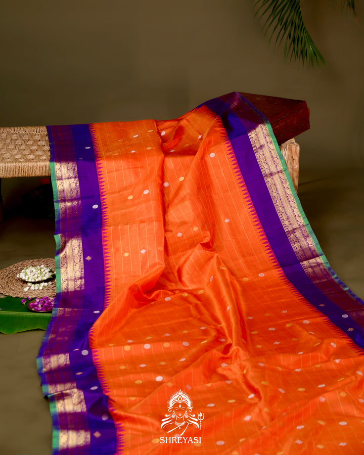 Handloom Pure Gadwal Silk Saree with Kuttu Korvai Border and Contrast Bhuti Blouse