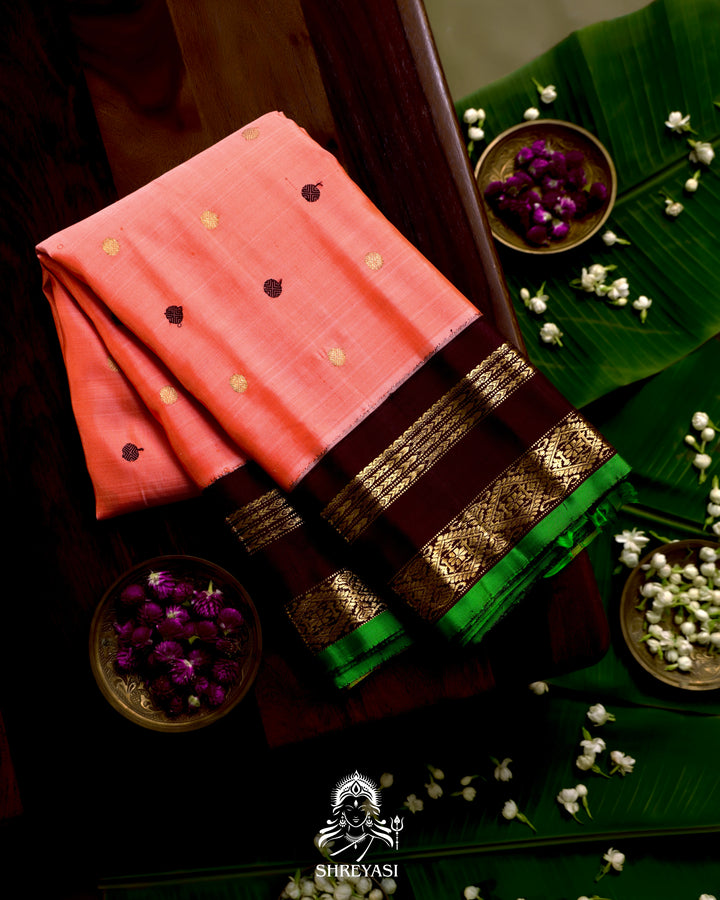 Handloom Pure Gadwal Silk Saree with Kuttu Korvai Border
