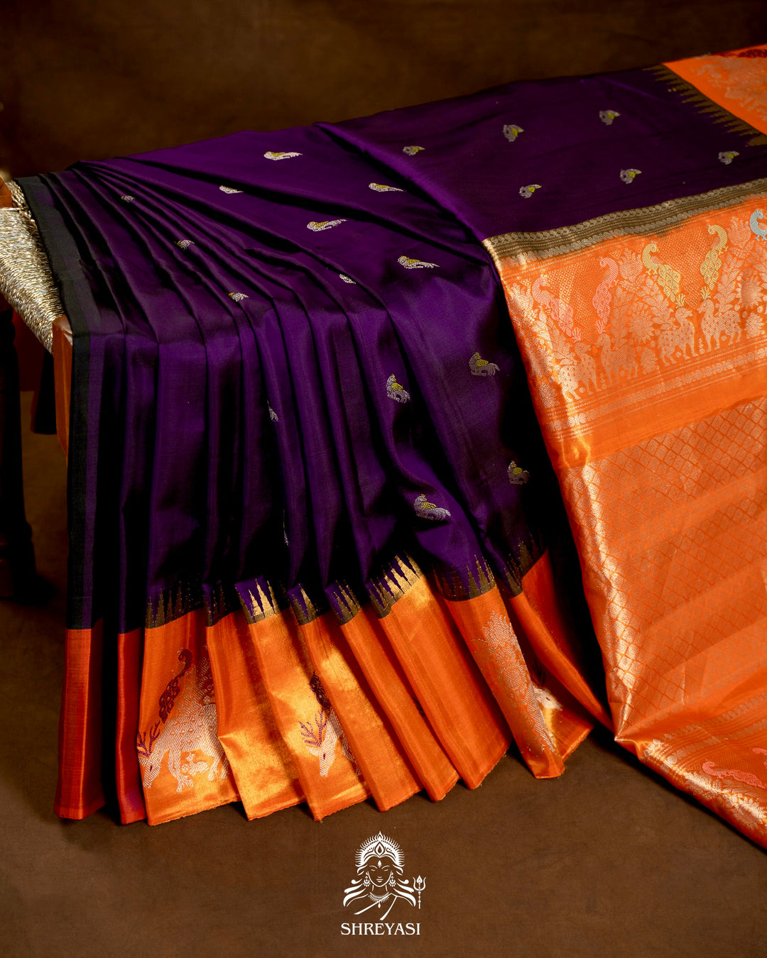 Handloom Pure Gadwal Silk Saree with Tissue Border & Contrast Full Bhuti Silk Blouse