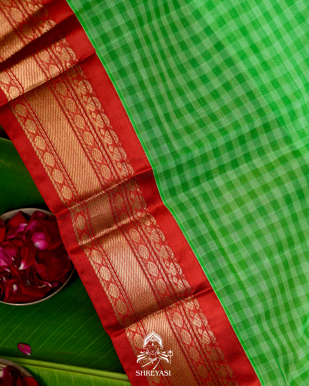 Handloom Pure Gadwal Cotton Saree with Contrast Silk Border and Zari Pallu