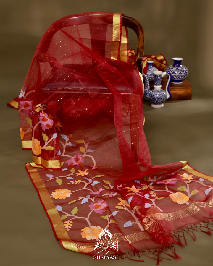 Muslin Jamdani Saree with Needle Weaving and Paithani Tissue Pallu