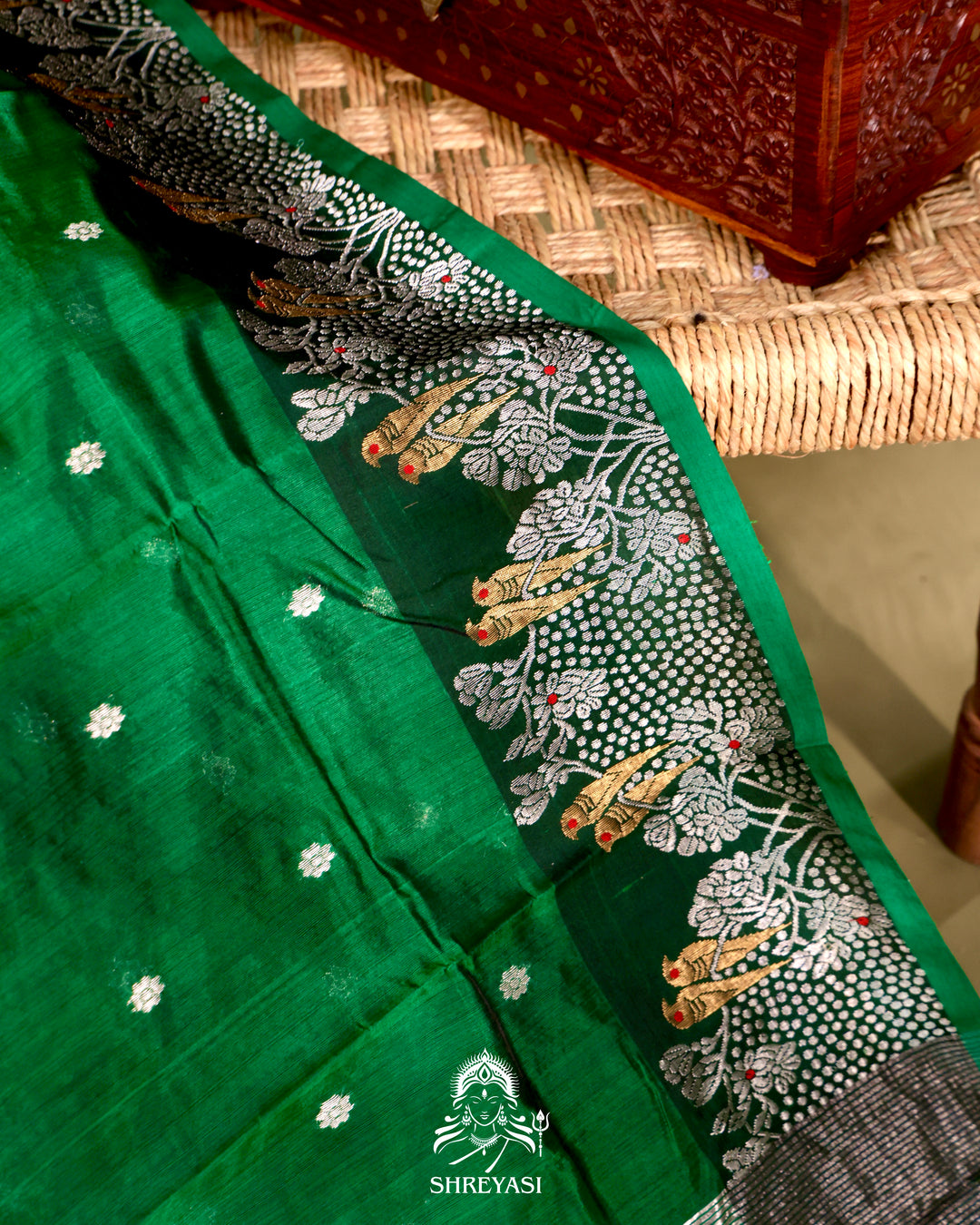 Chanderi Silk Saree with Meenakari Weaving