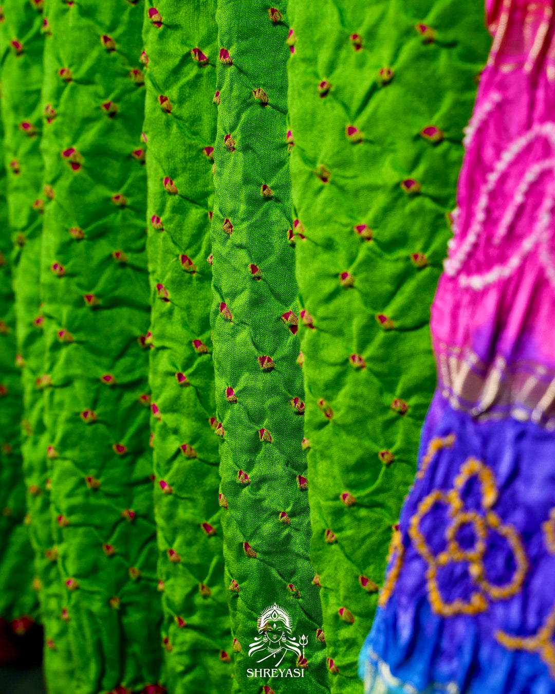 Handloom Pure Bandhani Gaji Silk Saree with Hand-Knotted Bandhej and Multicolored Bandhani Pallu