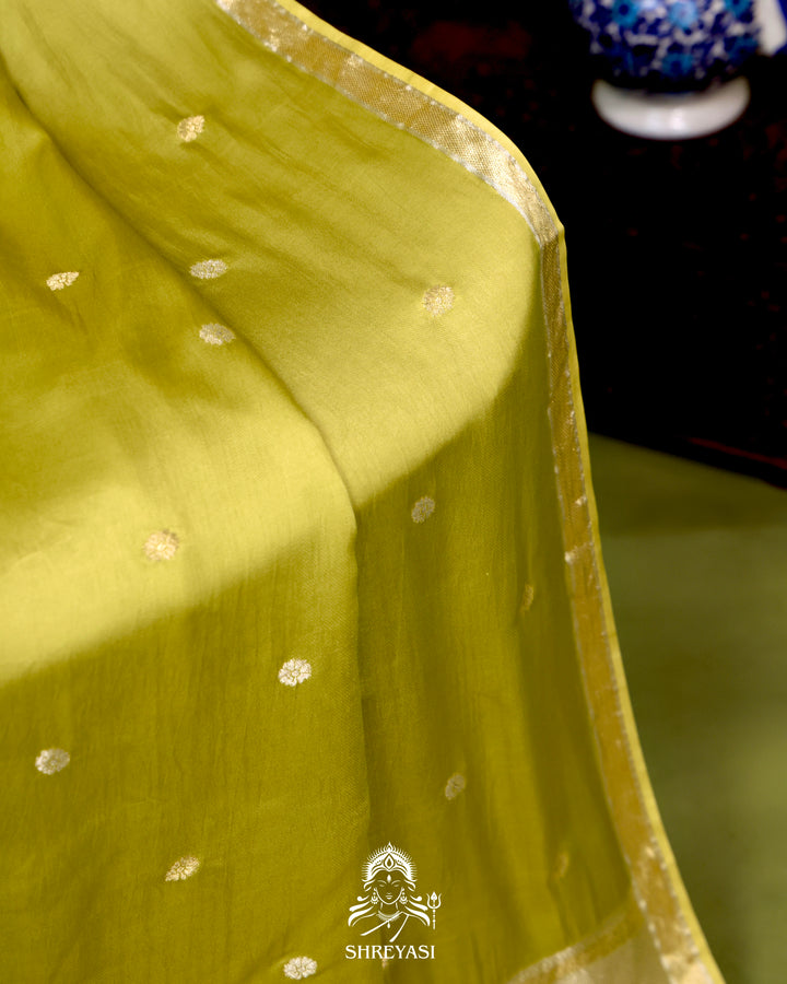 Handloom Pure Mashru Silk Saree with Sona Rupa Meenakari Bhutis and Nakshi Pallu
